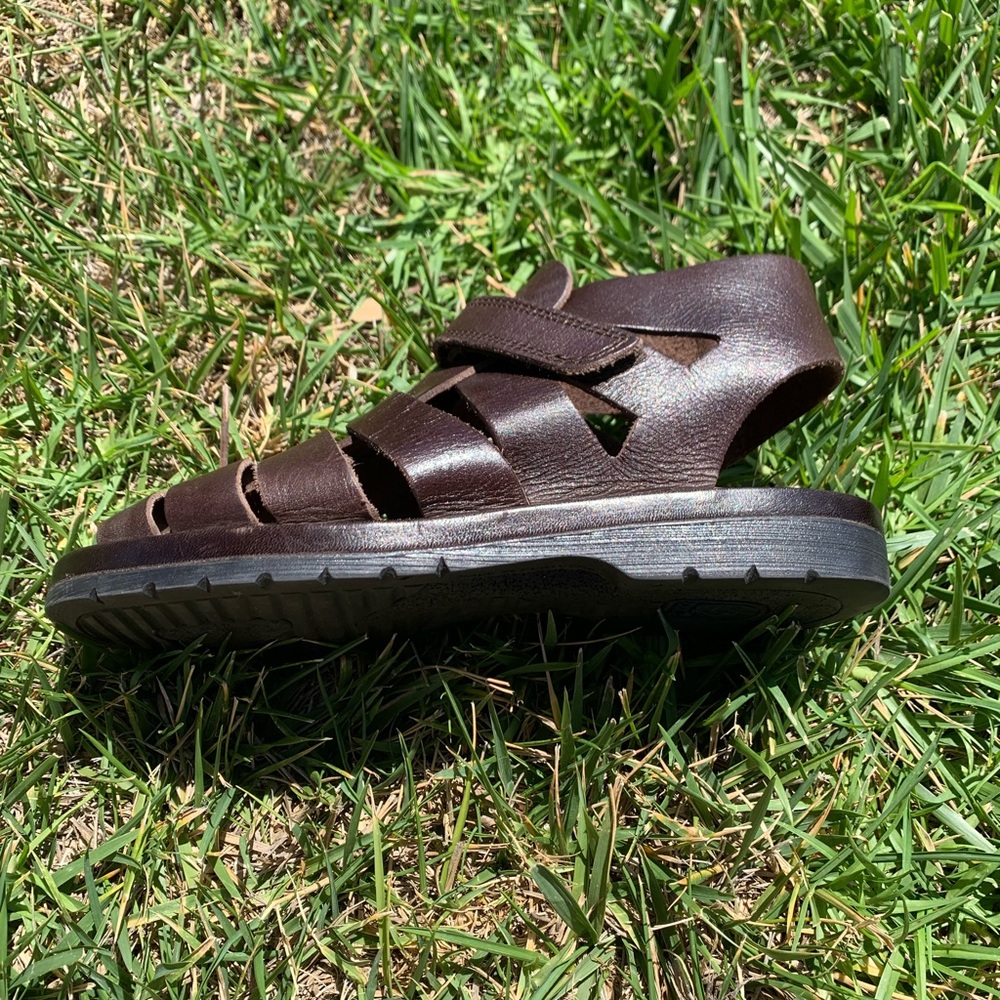 EUC Ecco size 38 (US 7-8) brown leather w/ velcro